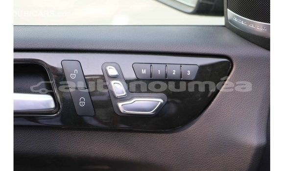 Acheter Import Voiture Mercedes-Benz 190 Noir à Import - Dubai, Iles Acheter Import Voiture Mercedes-Benz 190 Noir à Import - Dubai, Iles