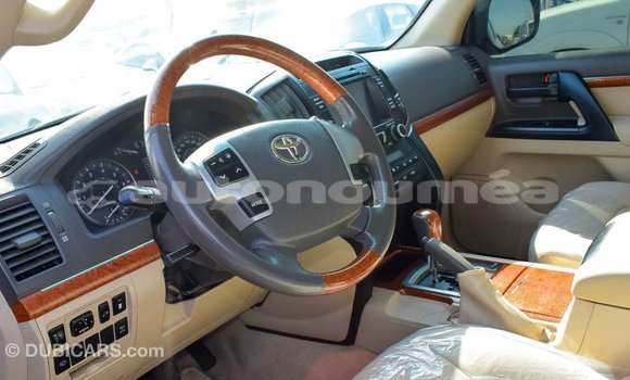 Acheter Import Voiture Toyota Land Cruiser Autre à Import - Dubai, Iles Acheter Import Voiture Toyota Land Cruiser Autre à Import - Dubai, Iles