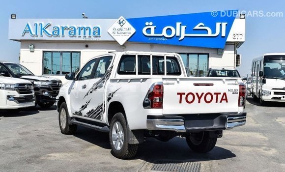 Acheter Import Voiture Toyota Hilux Blanc à Import - Dubai, Iles Acheter Import Voiture Toyota Hilux Blanc à Import - Dubai, Iles