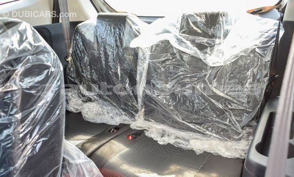 Acheter Import Voiture Toyota Rush Marron à Import - Dubai, Iles Acheter Import Voiture Toyota Rush Marron à Import - Dubai, Iles