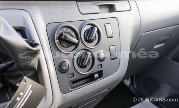 Acheter Import Voiture Nissan Urvan Blanc à Import - Dubai, Iles Acheter Import Voiture Nissan Urvan Blanc à Import - Dubai, Iles