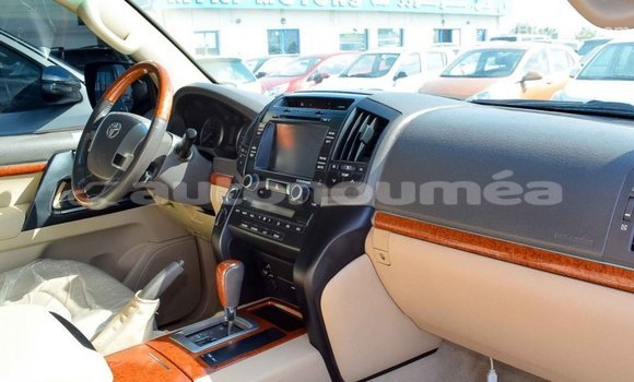 Acheter Import Voiture Toyota Land Cruiser Autre à Import - Dubai, Iles Acheter Import Voiture Toyota Land Cruiser Autre à Import - Dubai, Iles