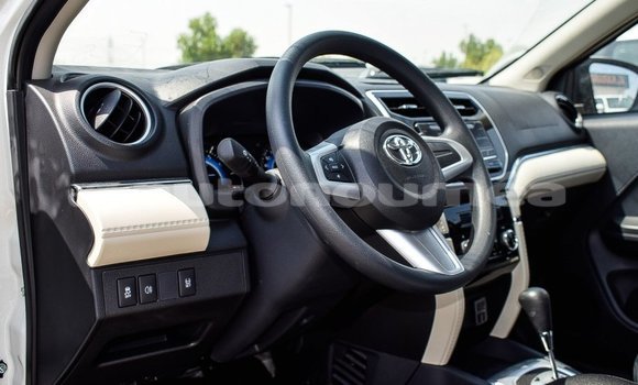 Buy Import Toyota Rush White Car in Import - Dubai in Iles Buy Import Toyota Rush White Car in Import - Dubai in Iles