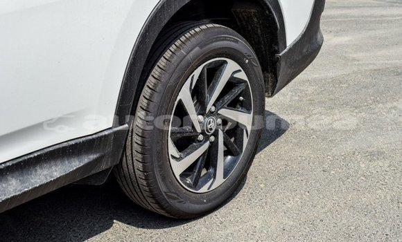 Buy Import Toyota Rush White Car in Import - Dubai in Iles Buy Import Toyota Rush White Car in Import - Dubai in Iles