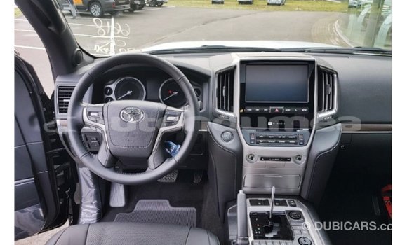 Buy Import Toyota Land Cruiser Black Car in Import - Dubai in Iles Buy Import Toyota Land Cruiser Black Car in Import - Dubai in Iles