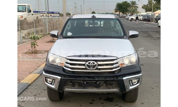 Buy Import Toyota Hilux Black Car in Import - Dubai in Iles Buy Import Toyota Hilux Black Car in Import - Dubai in Iles