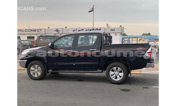 Buy Import Toyota Hilux Black Car in Import - Dubai in Iles Buy Import Toyota Hilux Black Car in Import - Dubai in Iles