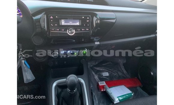 Buy Import Toyota Hilux Black Car in Import - Dubai in Iles Buy Import Toyota Hilux Black Car in Import - Dubai in Iles