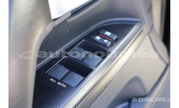 Acheter Import Voiture Toyota Land Cruiser Noir à Import - Dubai, Iles Acheter Import Voiture Toyota Land Cruiser Noir à Import - Dubai, Iles