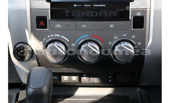 Acheter Import Voiture Toyota Tundra Blanc à Import - Dubai, Iles Acheter Import Voiture Toyota Tundra Blanc à Import - Dubai, Iles