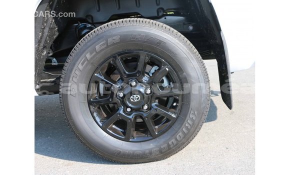 Acheter Import Voiture Toyota Tundra Blanc à Import - Dubai, Iles Acheter Import Voiture Toyota Tundra Blanc à Import - Dubai, Iles