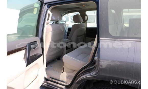 Acheter Import Voiture Toyota Land Cruiser Noir à Import - Dubai, Iles Acheter Import Voiture Toyota Land Cruiser Noir à Import - Dubai, Iles