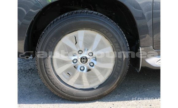 Acheter Import Voiture Toyota Land Cruiser Noir à Import - Dubai, Iles Acheter Import Voiture Toyota Land Cruiser Noir à Import - Dubai, Iles