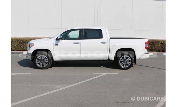Acheter Import Voiture Toyota Tundra Blanc à Import - Dubai, Iles Acheter Import Voiture Toyota Tundra Blanc à Import - Dubai, Iles