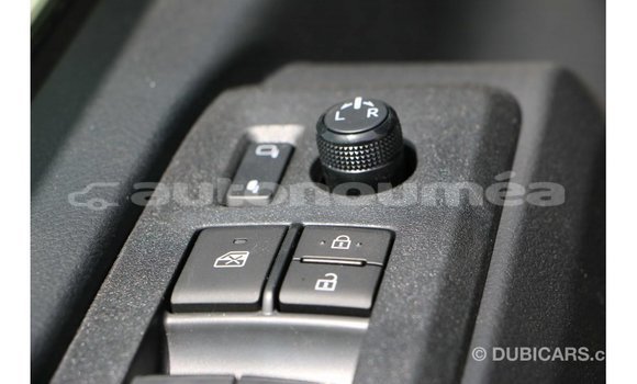 Acheter Import Voiture Toyota Hiace Blanc à Import - Dubai, Iles Acheter Import Voiture Toyota Hiace Blanc à Import - Dubai, Iles