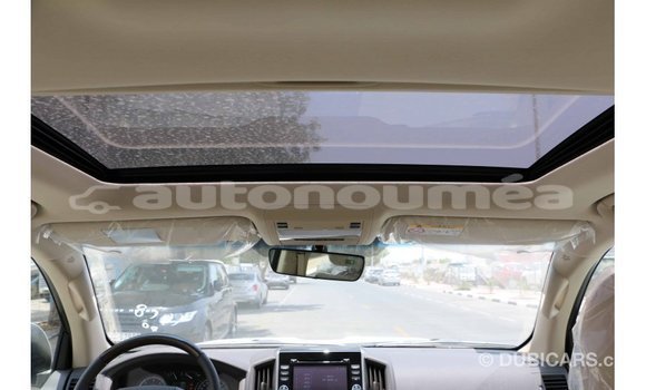 Acheter Import Voiture Toyota Land Cruiser Blanc à Import - Dubai, Iles Acheter Import Voiture Toyota Land Cruiser Blanc à Import - Dubai, Iles