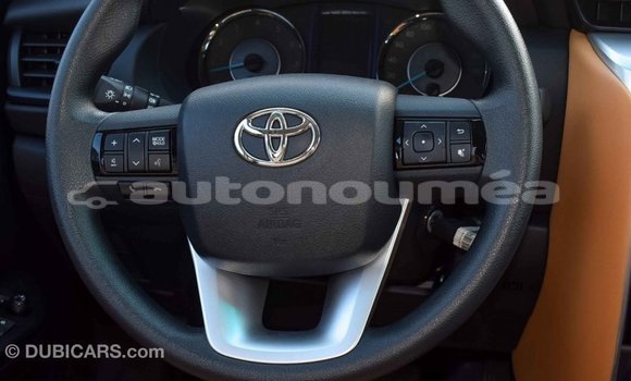 Acheter Import Voiture Toyota Fortuner Blanc à Import - Dubai, Iles Acheter Import Voiture Toyota Fortuner Blanc à Import - Dubai, Iles