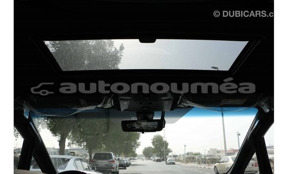 Acheter Import Voiture Toyota Alphard Blanc à Import - Dubai, Iles Acheter Import Voiture Toyota Alphard Blanc à Import - Dubai, Iles