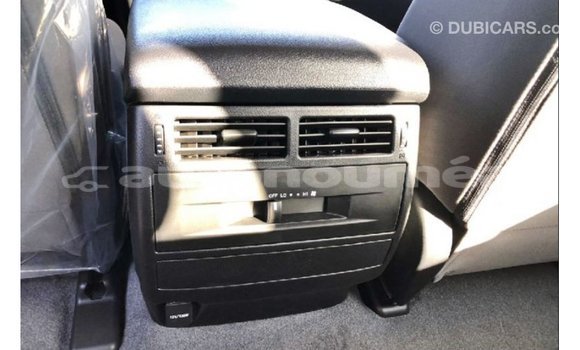 Acheter Import Voiture Toyota Land Cruiser Noir à Import - Dubai, Iles Acheter Import Voiture Toyota Land Cruiser Noir à Import - Dubai, Iles