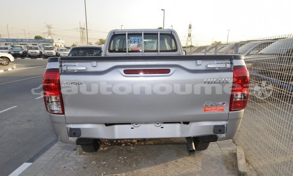 Acheter Import Voiture Toyota Hilux Autre à Import - Dubai, Iles Acheter Import Voiture Toyota Hilux Autre à Import - Dubai, Iles