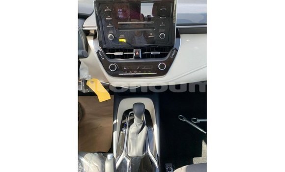 Acheter Import Voiture Toyota Corolla Blanc à Import - Dubai, Iles Acheter Import Voiture Toyota Corolla Blanc à Import - Dubai, Iles