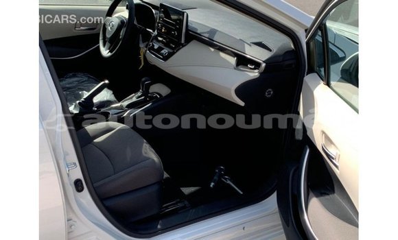 Acheter Import Voiture Toyota Corolla Blanc à Import - Dubai, Iles Acheter Import Voiture Toyota Corolla Blanc à Import - Dubai, Iles