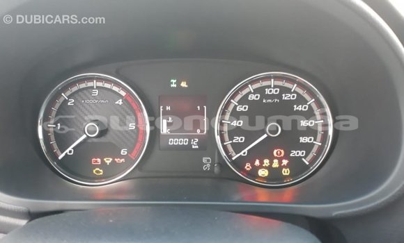 Buy Import Mitsubishi L200 White Car in Import - Dubai in Iles Buy Import Mitsubishi L200 White Car in Import - Dubai in Iles