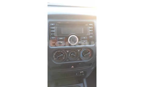 Buy Import Mitsubishi L200 White Car in Import - Dubai in Iles Buy Import Mitsubishi L200 White Car in Import - Dubai in Iles