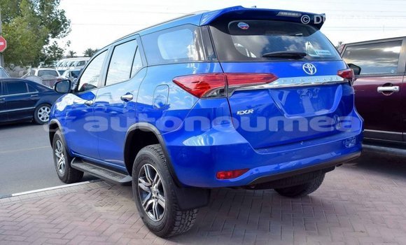 Acheter Import Voiture Toyota Fortuner Bleu à Import - Dubai, Iles Acheter Import Voiture Toyota Fortuner Bleu à Import - Dubai, Iles
