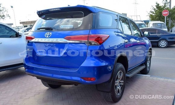 Acheter Import Voiture Toyota Fortuner Bleu à Import - Dubai, Iles Acheter Import Voiture Toyota Fortuner Bleu à Import - Dubai, Iles