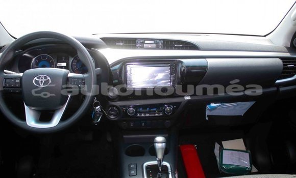 Buy Import Toyota Hilux Blue Car in Import - Dubai in Iles Buy Import Toyota Hilux Blue Car in Import - Dubai in Iles