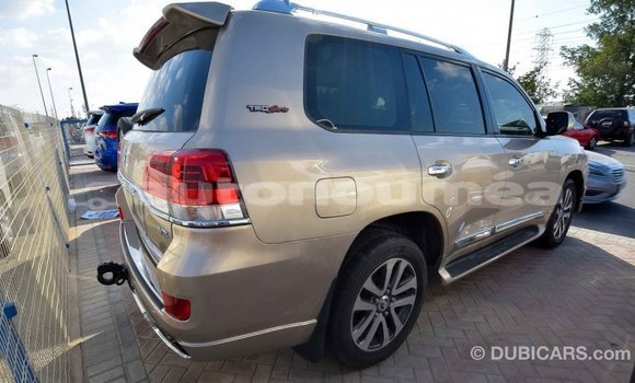 Acheter Import Voiture Toyota Land Cruiser Autre à Import - Dubai, Iles Acheter Import Voiture Toyota Land Cruiser Autre à Import - Dubai, Iles