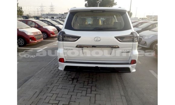 Buy Import Lexus LX White Car in Import - Dubai in Iles Buy Import Lexus LX White Car in Import - Dubai in Iles