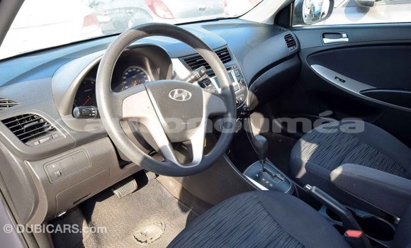 Buy Import Hyundai Accent Other Car in Import - Dubai in Iles Buy Import Hyundai Accent Other Car in Import - Dubai in Iles