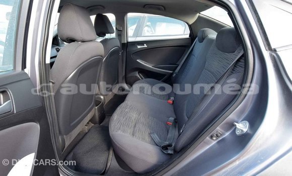 Buy Import Hyundai Accent Other Car in Import - Dubai in Iles Buy Import Hyundai Accent Other Car in Import - Dubai in Iles