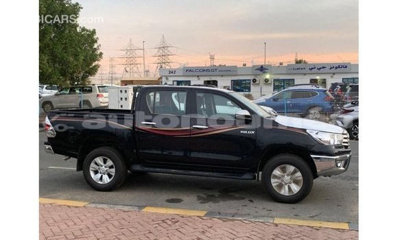 Buy Import Toyota Hilux Black Car in Import - Dubai in Iles Buy Import Toyota Hilux Black Car in Import - Dubai in Iles