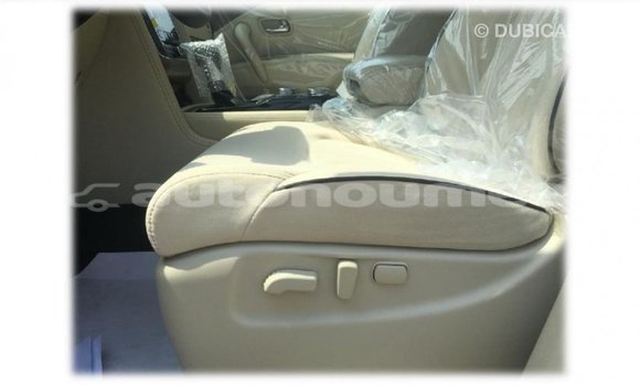 Acheter Import Voiture Nissan Patrol Blanc à Import - Dubai, Iles Acheter Import Voiture Nissan Patrol Blanc à Import - Dubai, Iles