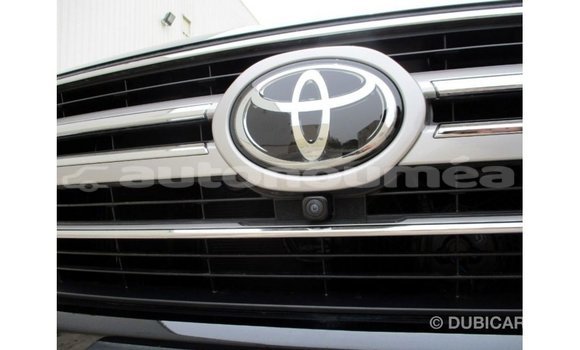 Acheter Import Voiture Toyota Land Cruiser Noir à Import - Dubai, Iles Acheter Import Voiture Toyota Land Cruiser Noir à Import - Dubai, Iles