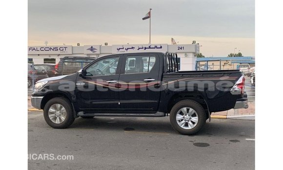 Buy Import Toyota Hilux Black Car in Import - Dubai in Iles Buy Import Toyota Hilux Black Car in Import - Dubai in Iles