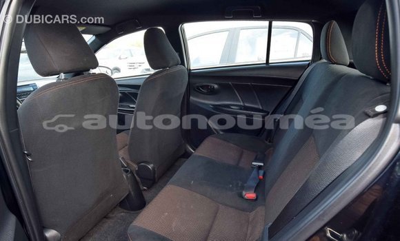 Acheter Import Voiture Toyota Yaris Noir à Import - Dubai, Iles Acheter Import Voiture Toyota Yaris Noir à Import - Dubai, Iles