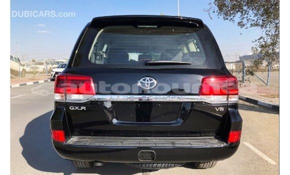 Buy Import Toyota Land Cruiser Black Car in Import - Dubai in Iles Buy Import Toyota Land Cruiser Black Car in Import - Dubai in Iles