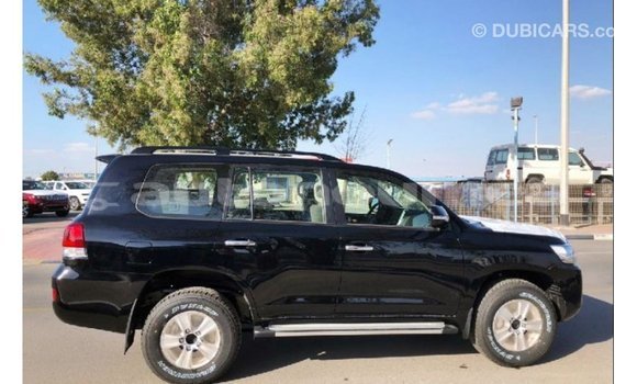 Acheter Import Voiture Toyota Land Cruiser Noir à Import - Dubai, Iles Acheter Import Voiture Toyota Land Cruiser Noir à Import - Dubai, Iles