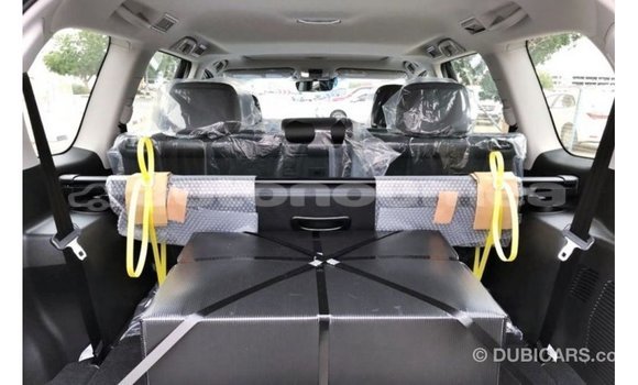 Acheter Import Voiture Toyota Prado Noir à Import - Dubai, Iles Acheter Import Voiture Toyota Prado Noir à Import - Dubai, Iles