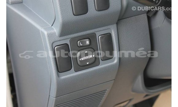 Buy Import Toyota Land Cruiser Beige Car in Import - Dubai in Iles Buy Import Toyota Land Cruiser Beige Car in Import - Dubai in Iles