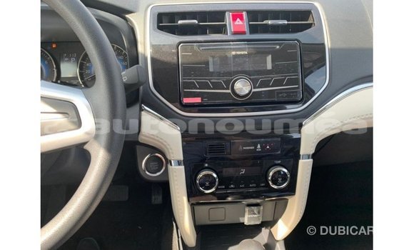 Acheter Import Voiture Toyota Rush Autre à Import - Dubai, Iles Acheter Import Voiture Toyota Rush Autre à Import - Dubai, Iles