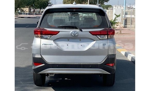 Acheter Import Voiture Toyota Rush Autre à Import - Dubai, Iles Acheter Import Voiture Toyota Rush Autre à Import - Dubai, Iles