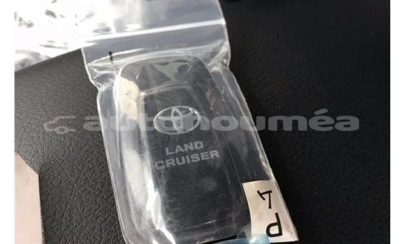 Buy Import Toyota Prado Other Car in Import - Dubai in Iles Buy Import Toyota Prado Other Car in Import - Dubai in Iles