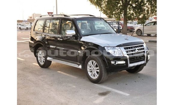 Buy Import Mitsubishi Pajero Black Car in Import - Dubai in Iles Buy Import Mitsubishi Pajero Black Car in Import - Dubai in Iles