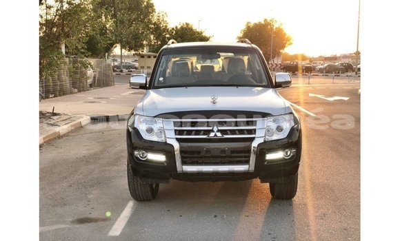 Buy Import Mitsubishi Pajero Black Car in Import - Dubai in Iles Buy Import Mitsubishi Pajero Black Car in Import - Dubai in Iles