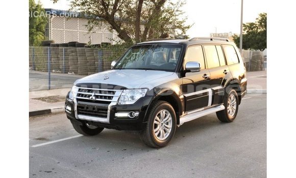 Buy Import Mitsubishi Pajero Black Car in Import - Dubai in Iles Buy Import Mitsubishi Pajero Black Car in Import - Dubai in Iles